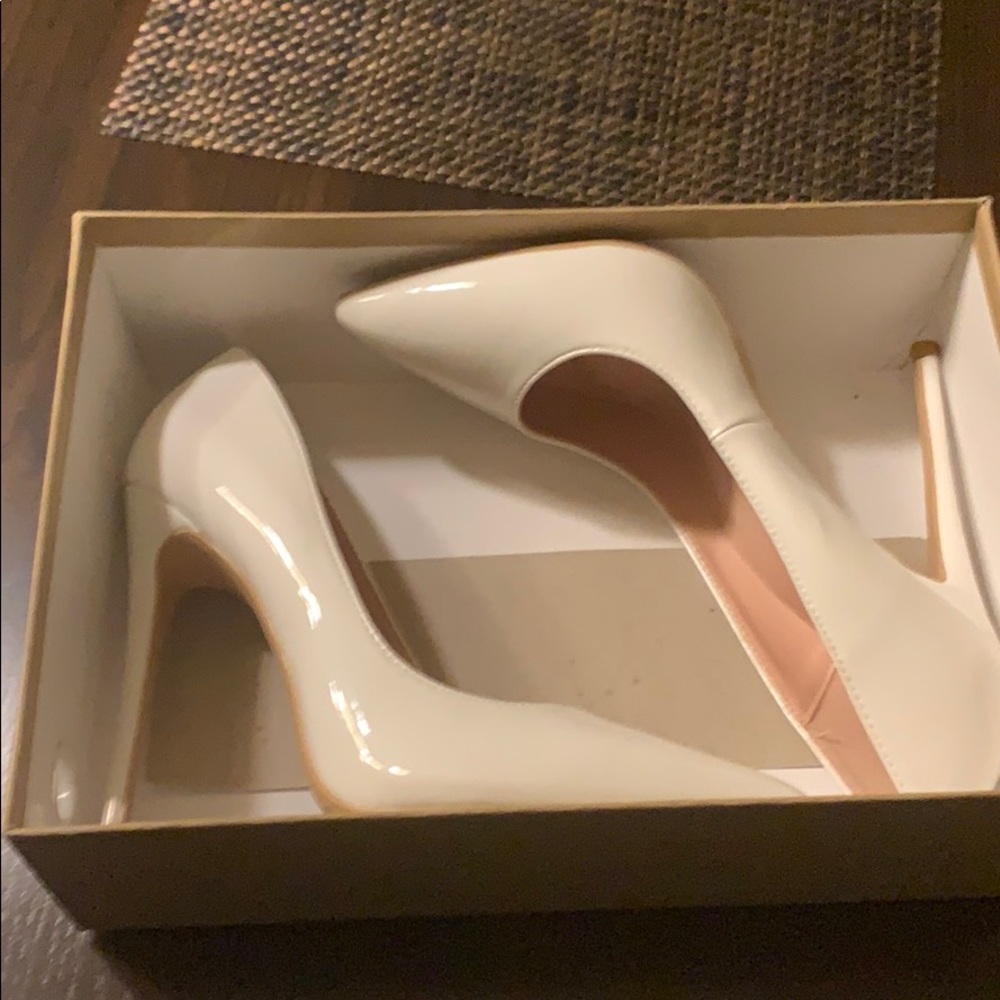 GenShuo 4 in heels
